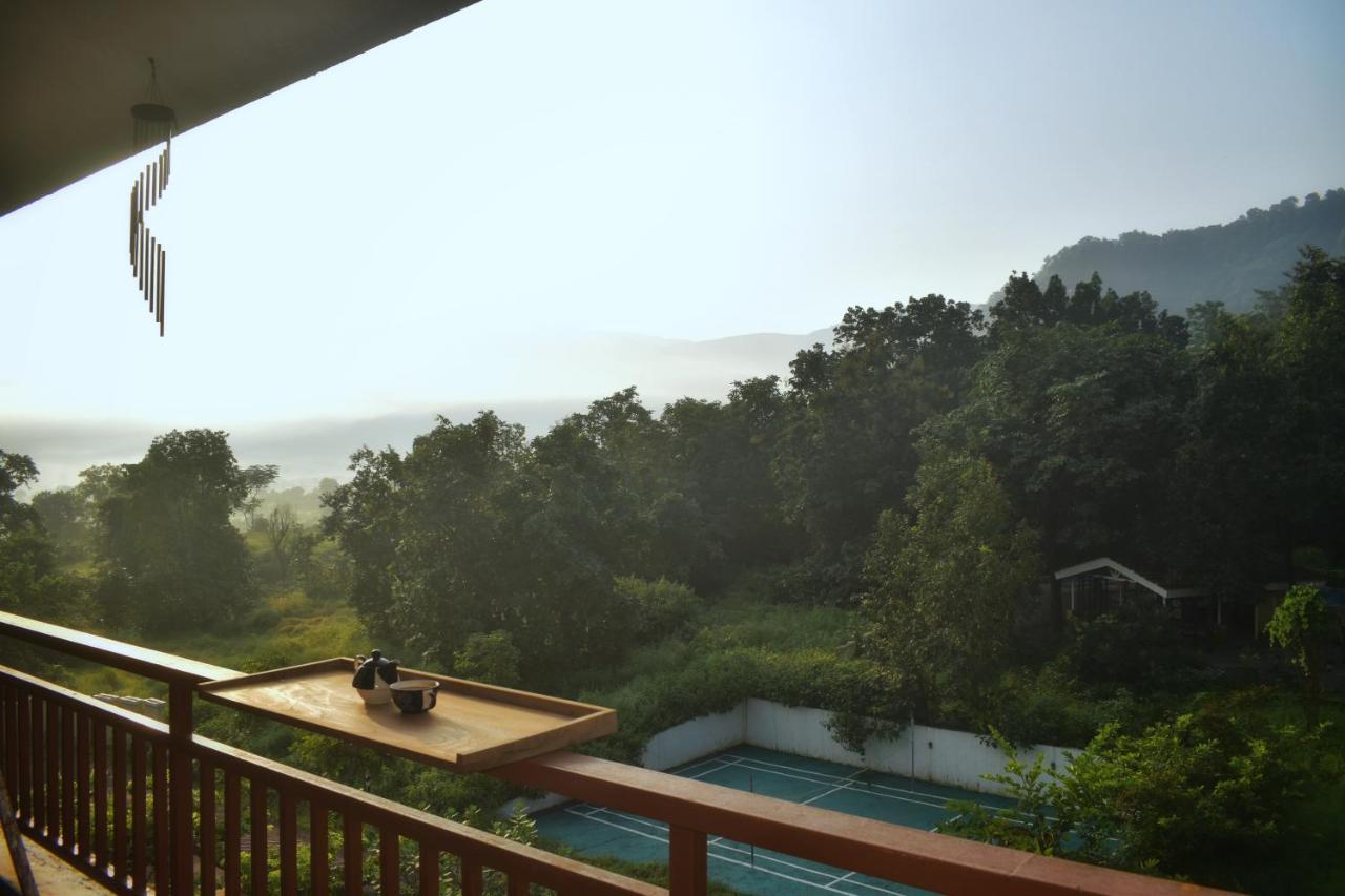 Mountainview Paradise - Cozy 1Bhk Amidst Mountains Karjat Kültér fotó